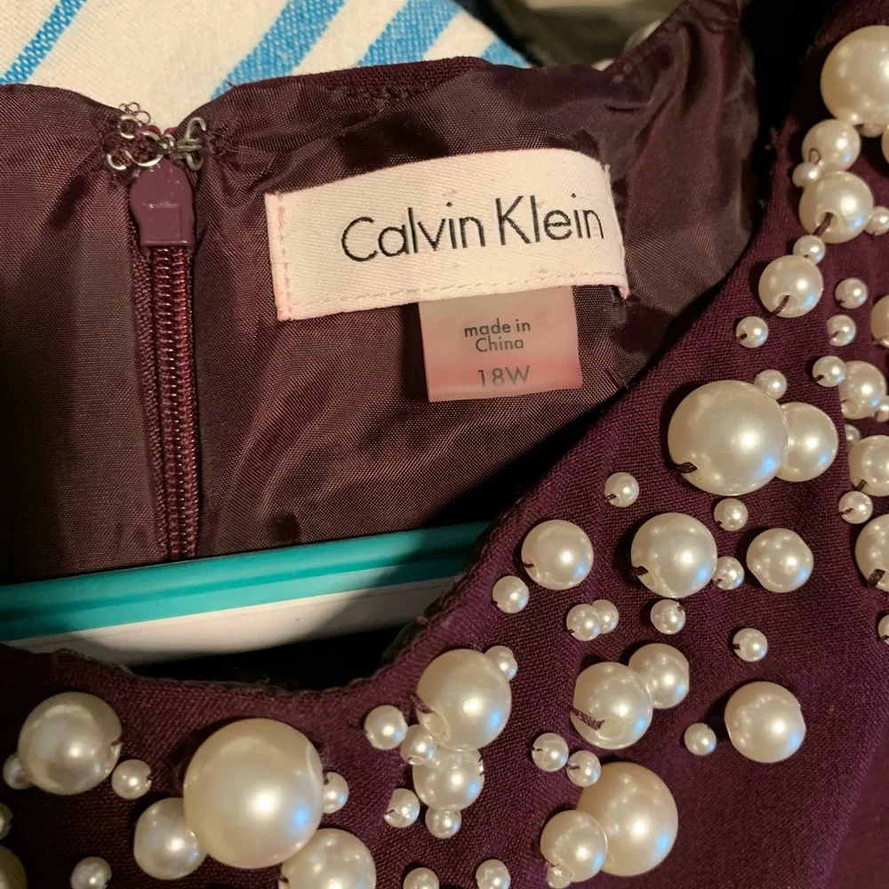 Calvin Klein Deep Purple, Pearl cocktail dress. - Picture 3 of 3